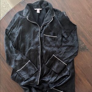 Victoria's Secret Black Satin-Feel Pajama Top with Pink Piping size Small